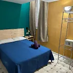Gasthuis Hostel Friends Barcelona 2*