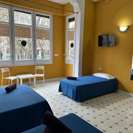 Friends Guest house 2*