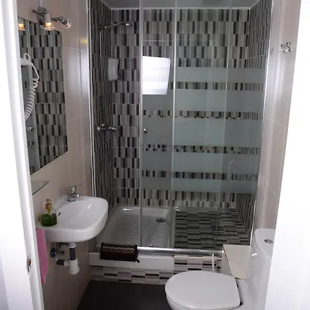 Friends Konukevi Barselona